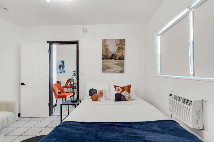 Triplex With 3 Bedrooms 6 Min Beach Free Parking