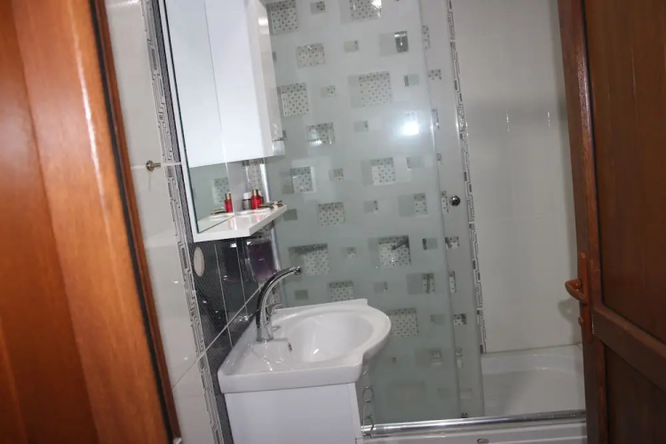 Aymeydani Hotel
