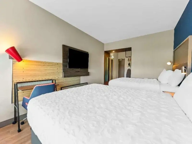 Standard Sextuple room