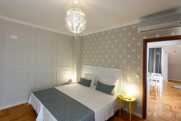 2 Bedrooms Apartment