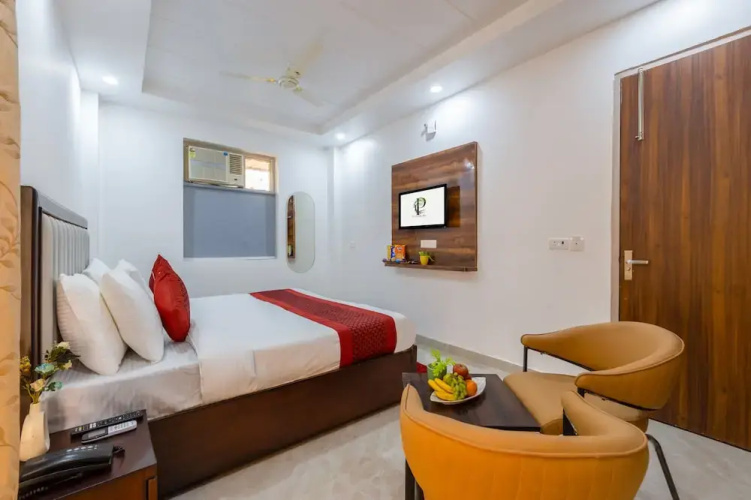 Hotel park Tree I Sec-63a I Noida