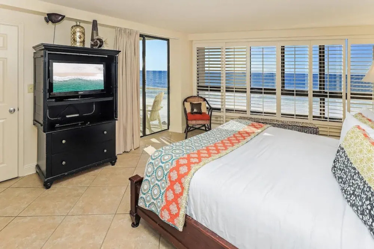 Beachside Two 4253