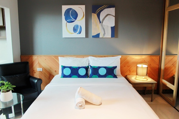 Deluxe Single room with city view