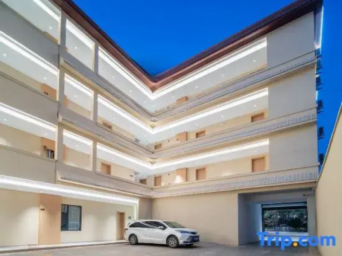 Yihe Hotel (Dai Ancient Town Branch)