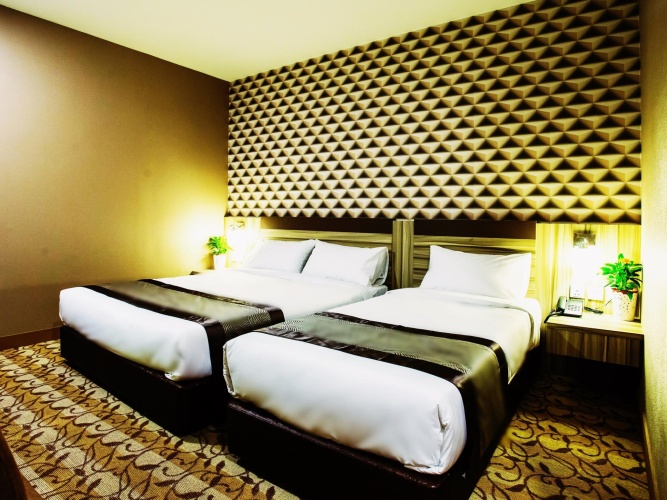 Standard Triple room