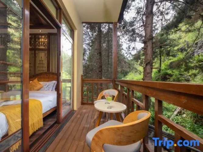 Standard Double room with balcony