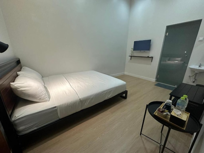 Cendhani Raras Gallery