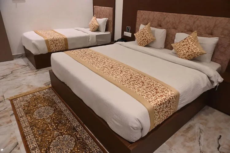 Triple Suite