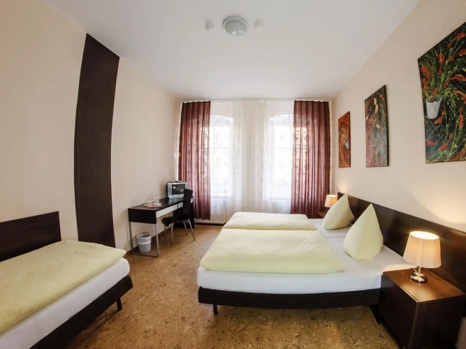 Economy Triple room
