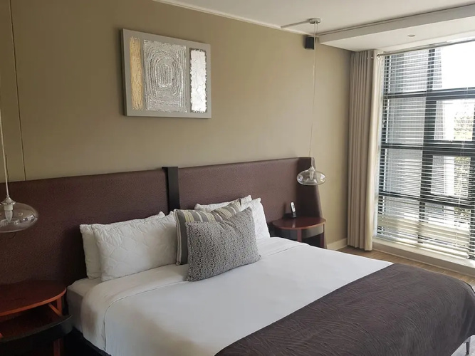 Weom Apartments