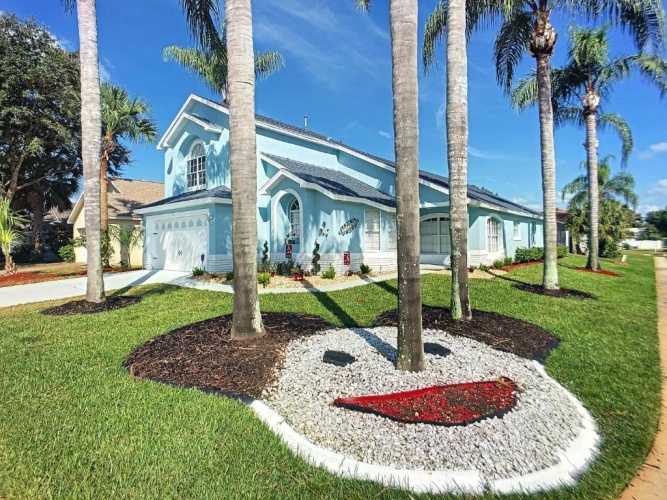 5 Bedrooms Cottage