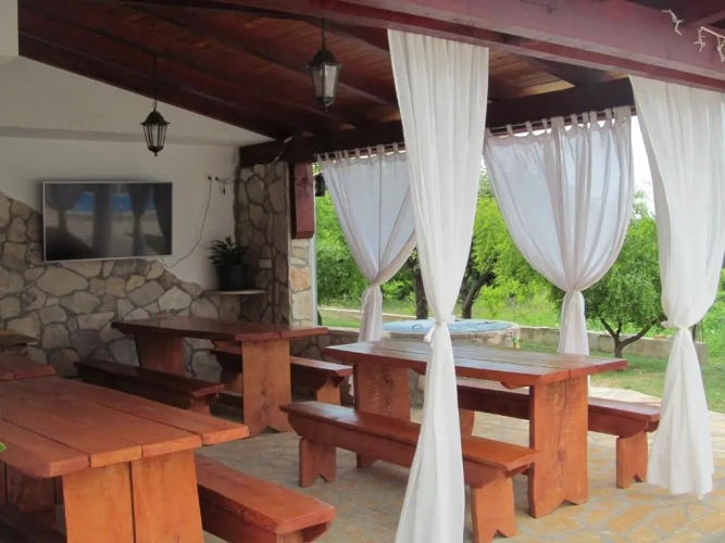 1 Bedroom Apartment with view