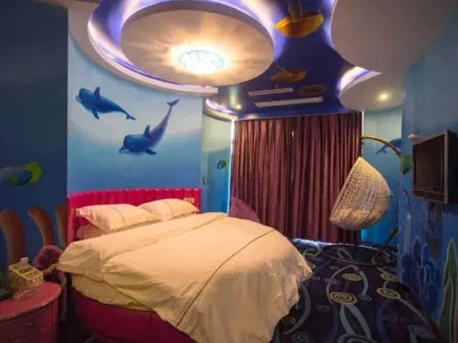 Longting Creative Hotel