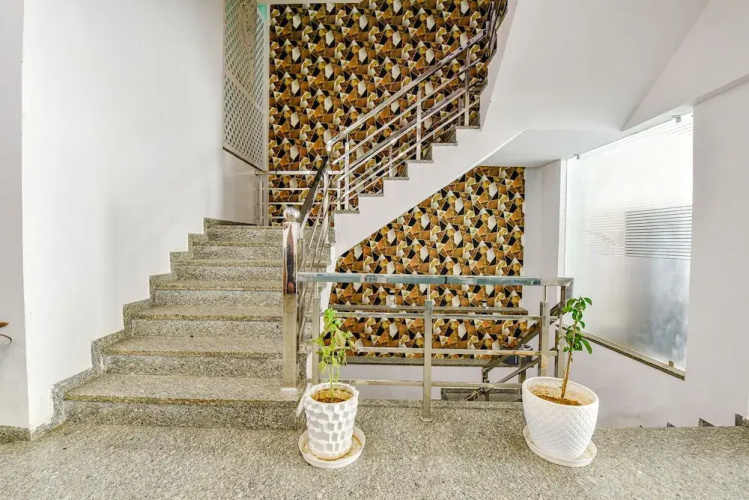 Fabhotel Deep Palace