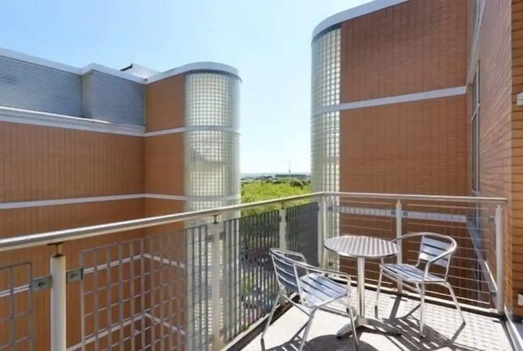 Apartment with balcony