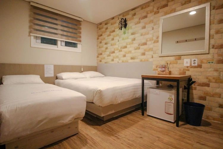 Triple room