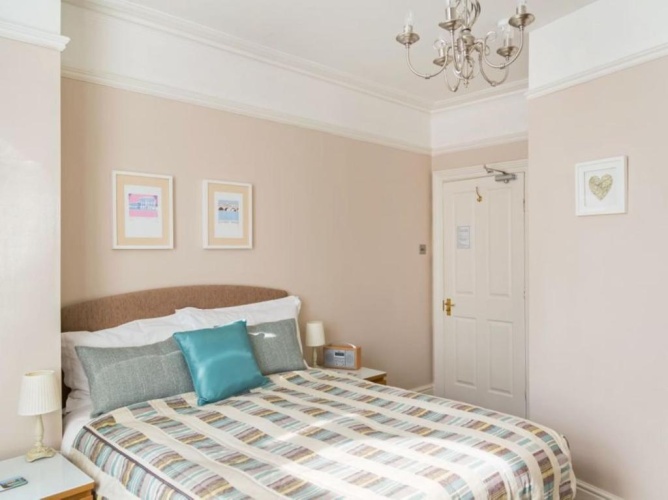 Standard Double Basement room