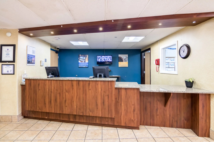 Motel 6 Saint Paul, MN - I-94