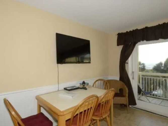 227 Breakers 1 Br Villa by RedAwning