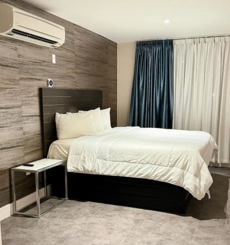 Rose Hotel Bronx