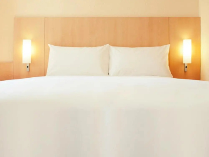 Ibis Anshan Shengli Square