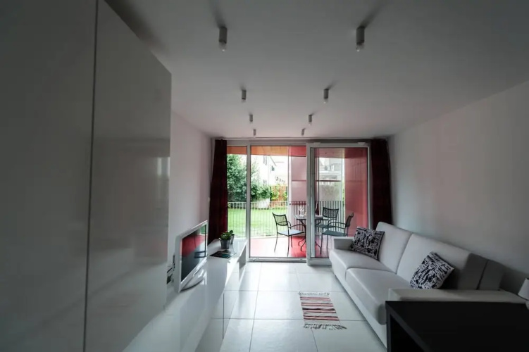 No5 Studio With Garden View