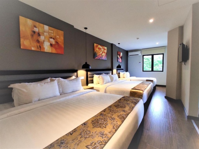 Superior Family room