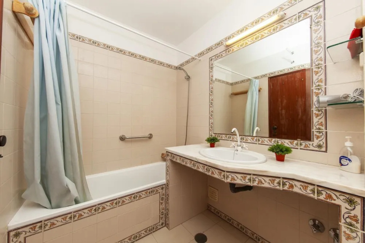 N 01 - Bedroom 1 in Amaro Sight Guesthouse