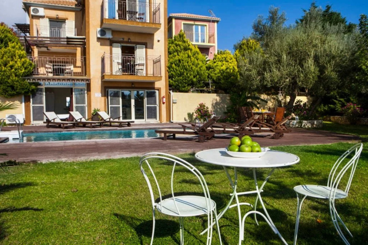 3Queens Villas