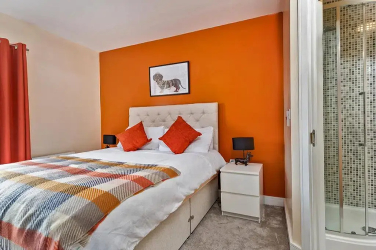 Exclusive - Stunning City Centre House! Parking