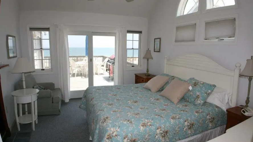 Cutty Sark - 6 Br home by RedAwning