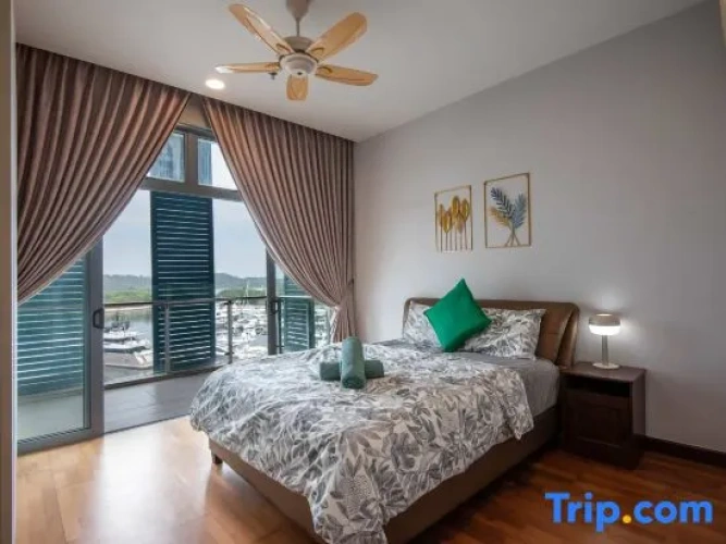 3 Bedrooms Suite with harbour view