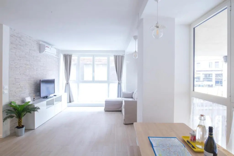 Marconi Apartments