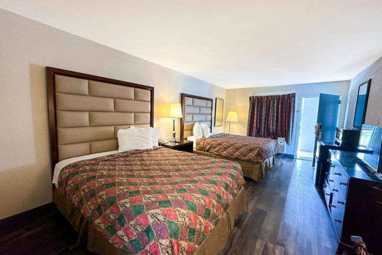 Executive Inn Ridgeway I-77