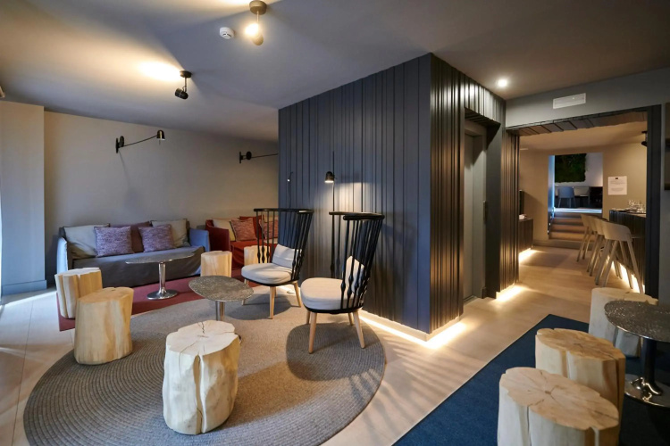 Hostal Lola