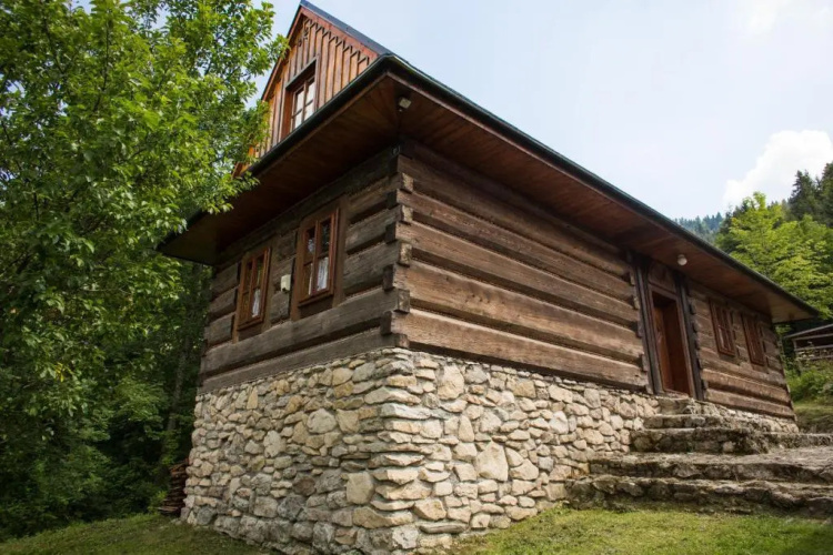Chatka Kolovratok