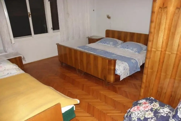 3 Bedrooms Cottage