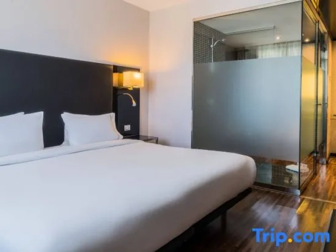Quadruple Suite
