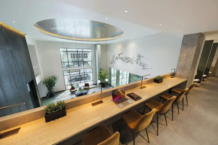 Luxury Apartments by Hyatus at Boston Everett
