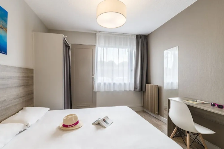 3 Bedrooms Standard room