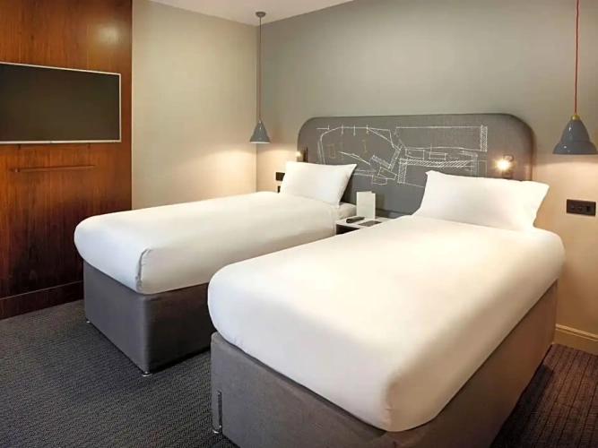 Standard Twin room