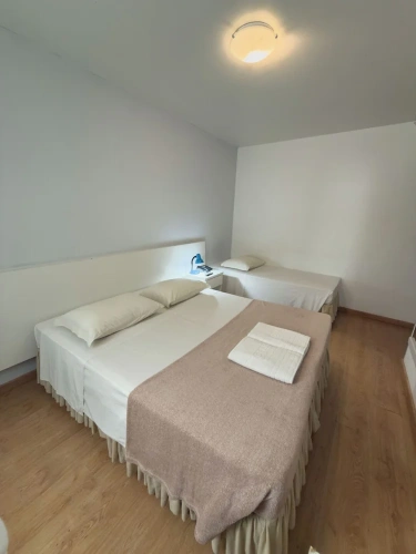 Standard Triple room with view