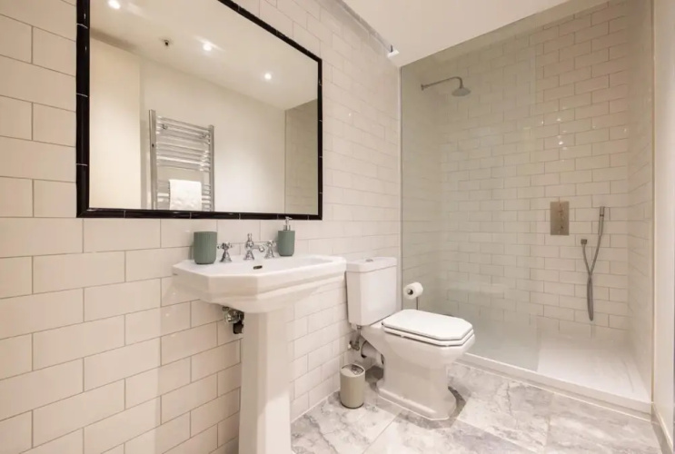 Central Soho Loft With A C Concierge