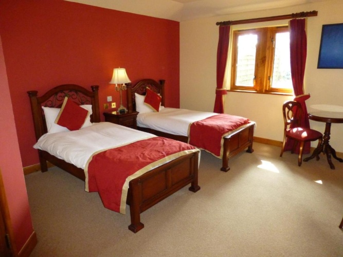 Standard Twin room