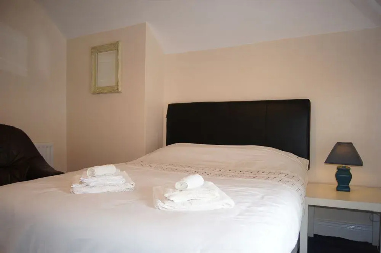 Crompton Hall Holiday Apartments
