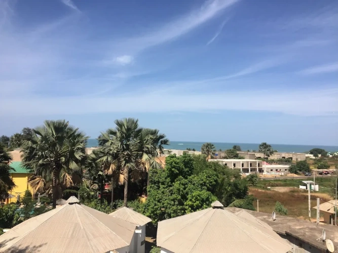 2 Bedrooms Luxury Apartment with sea view