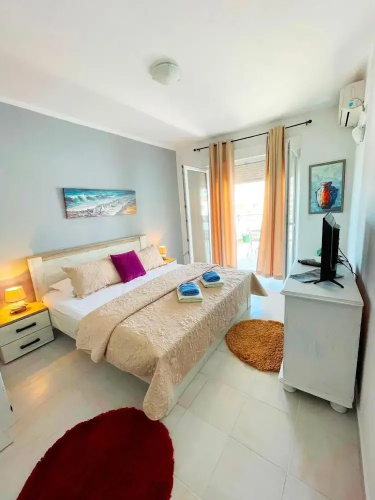 Room-studio With Sea Views and Large Ter