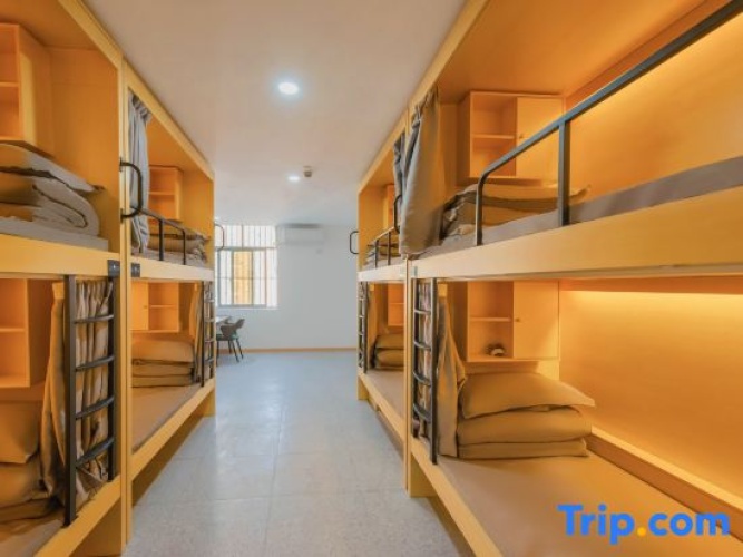 Bed in Dorm (male dorm)