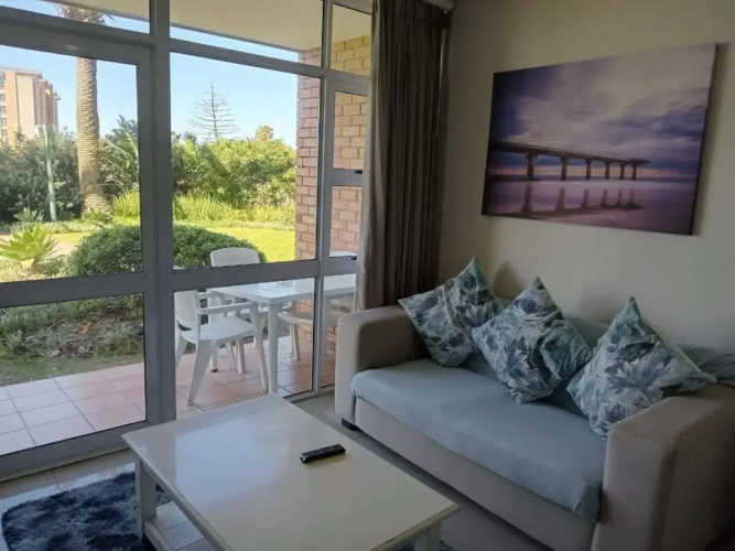 @35 Brookes Suites seaside escape