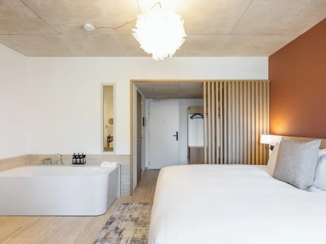 Premium Double room with balcony